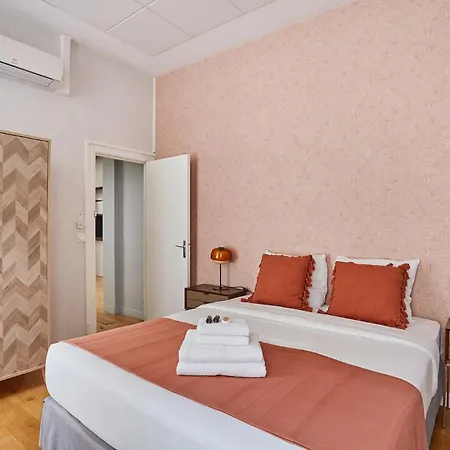 Sublim 3 Bedrooms Center Of By Prestige Apartment *