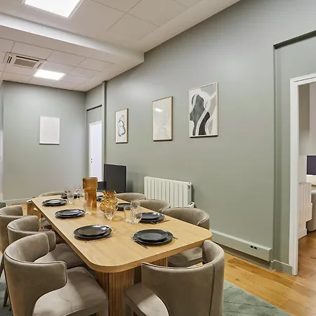 Apartment Sublim 3 Bedrooms Center Of By Prestige Paris